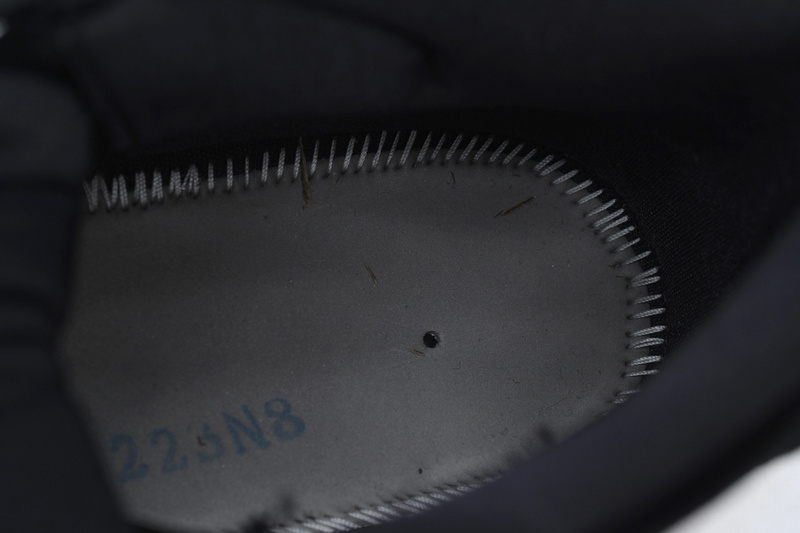 XH Air Jordan 11 Retro 'Bred Velvet'