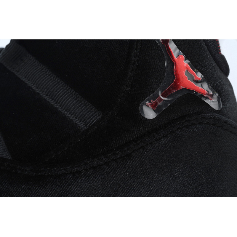 XH Air Jordan 11 Retro 'Bred Velvet'