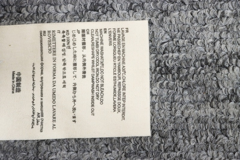 AMI Heart Shape Short Down Jacket Black