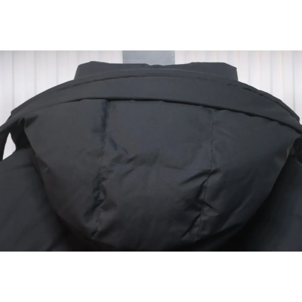 AMI Heart Shape Short Down Jacket Black