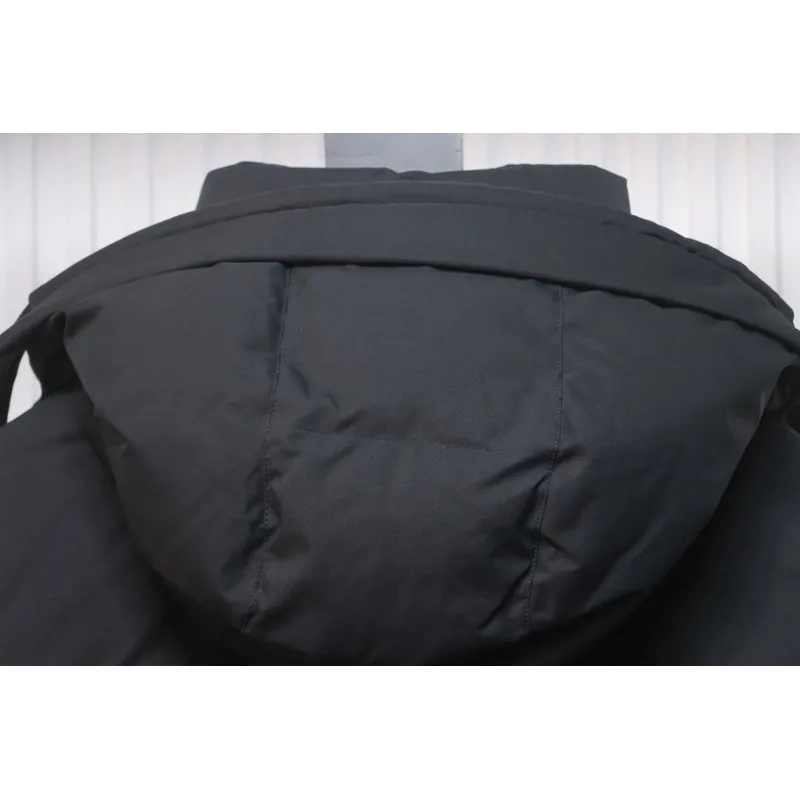 AMI Heart Shape Short Down Jacket Black