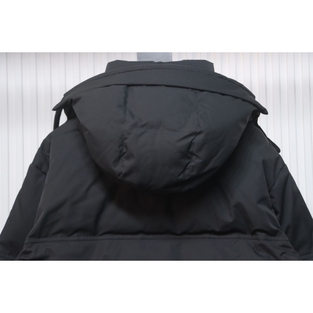 AMI Heart Shape Short Down Jacket Black
