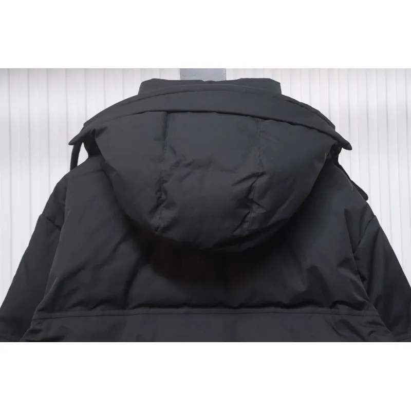 AMI Heart Shape Short Down Jacket Black