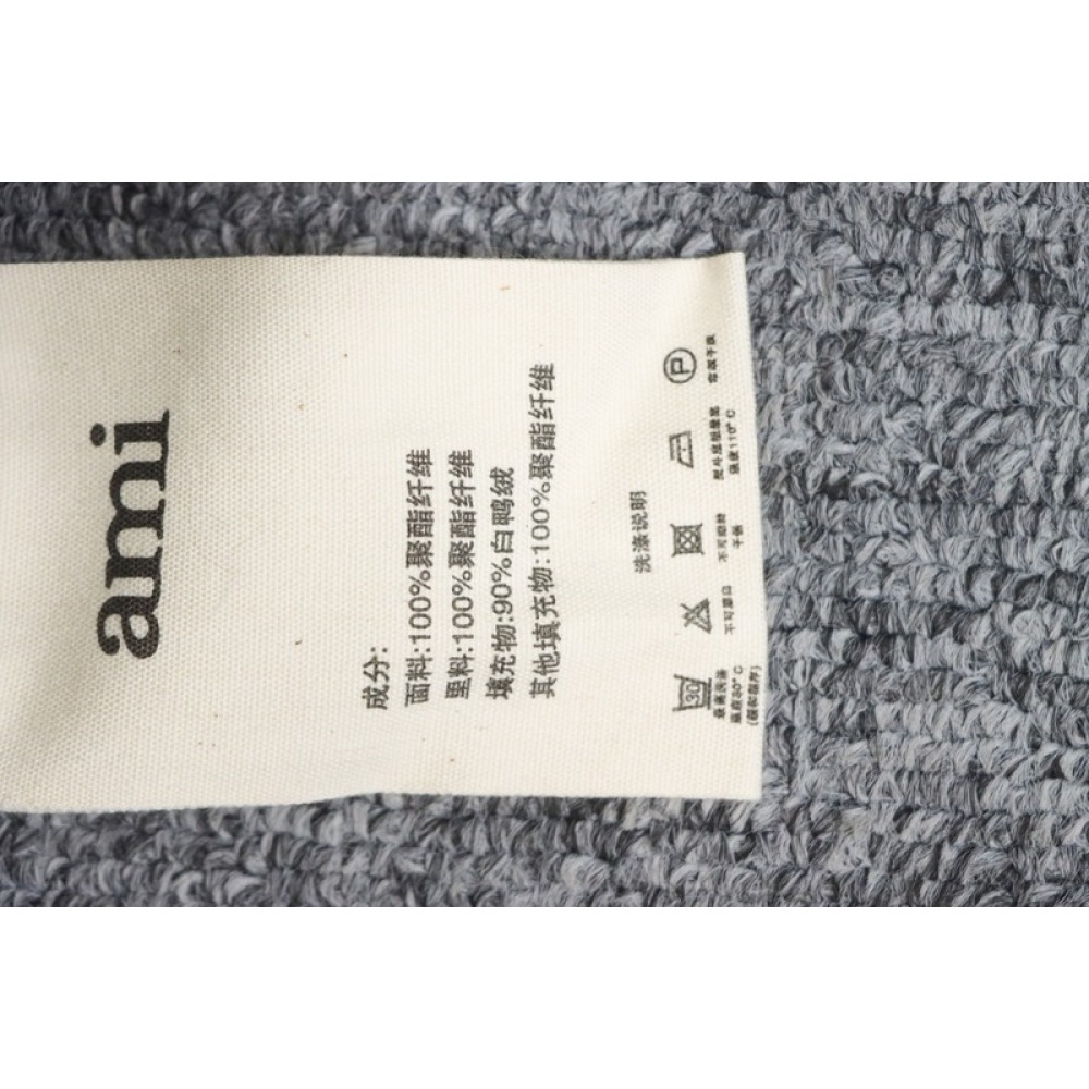 AMI Heart Shape Short Down Jacket Gray