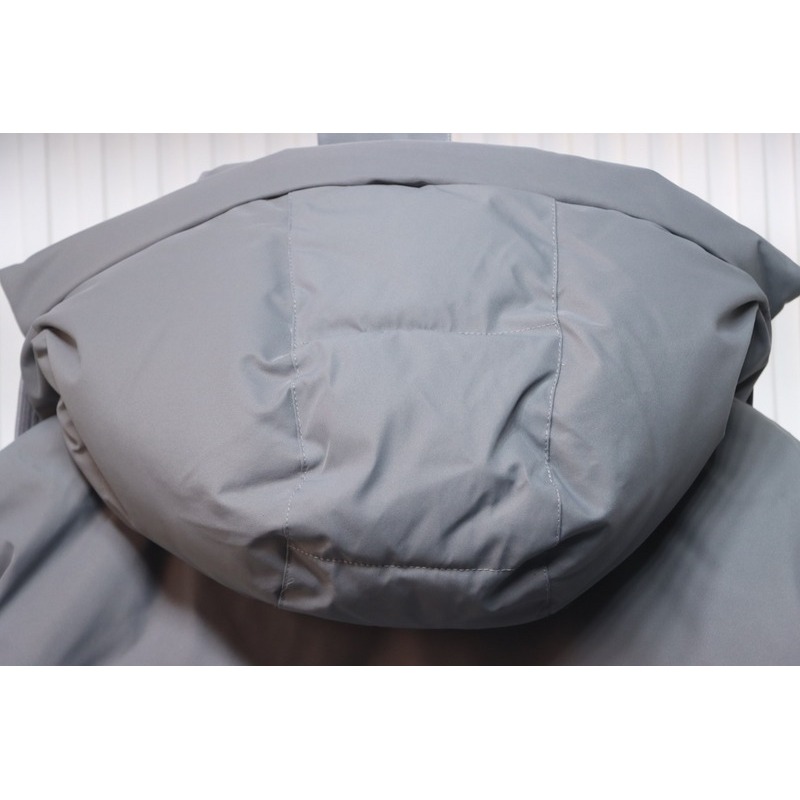 AMI Heart Shape Short Down Jacket Gray
