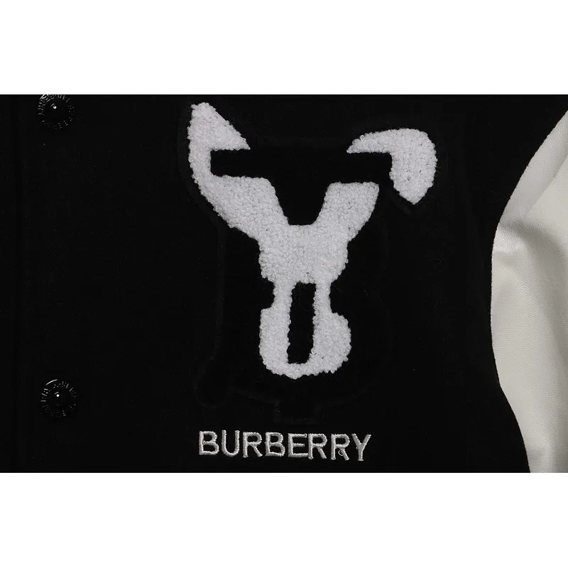 Burberry baseball jacket black