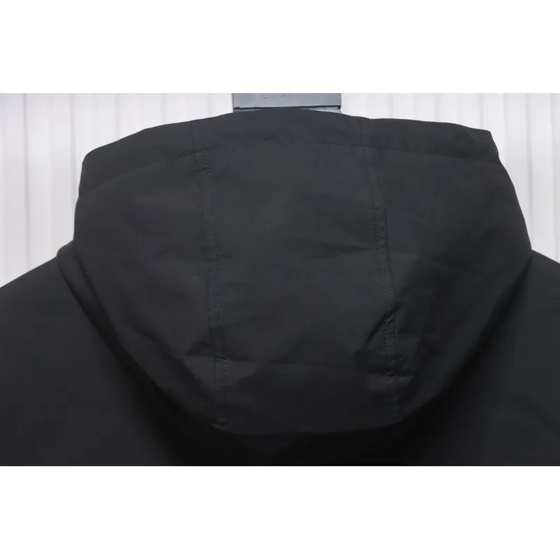 Burberry Fake chest pocket embroidered warhorse plus cotton hooded jacket