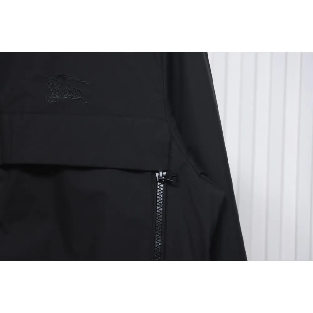 Burberry Fake chest pocket embroidered warhorse plus cotton hooded jacket