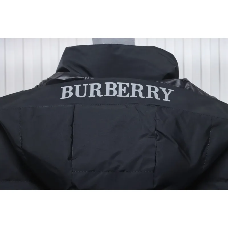 Burberry hooded down jacket Beige/Black