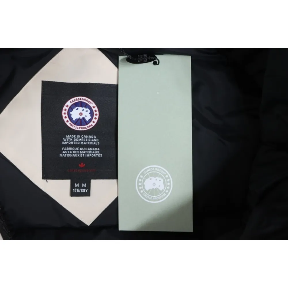 Canada Goose 01 Short Down Jacket