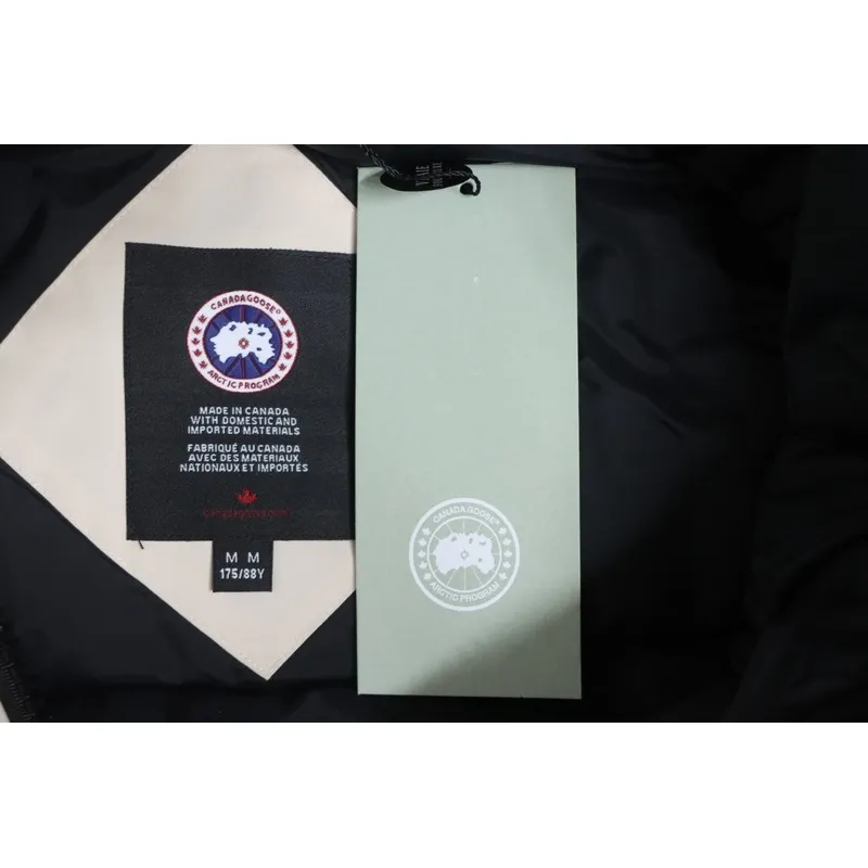 Canada Goose 01 Short Down Jacket