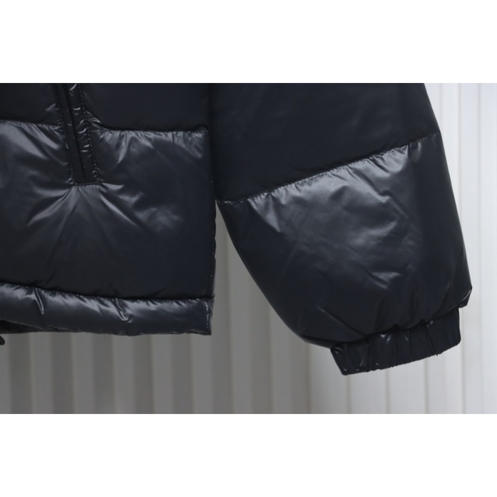 Gucci 22ss red and green ribbon down jacket