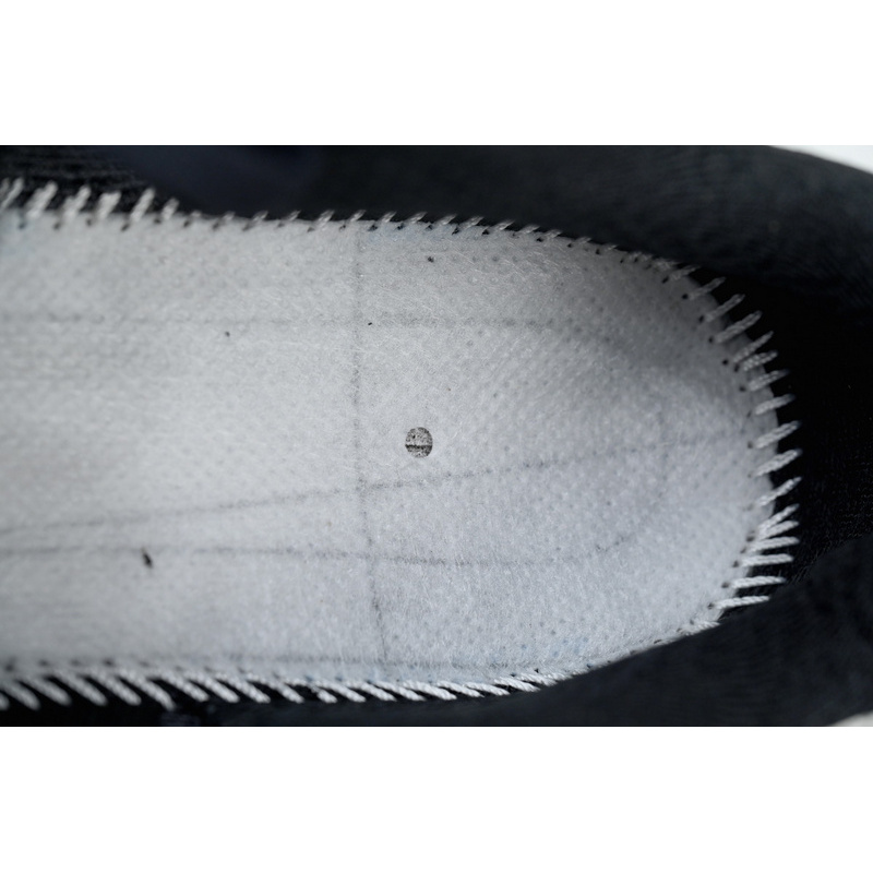 HOKA Clifton 9 2E Wide 'Black White'