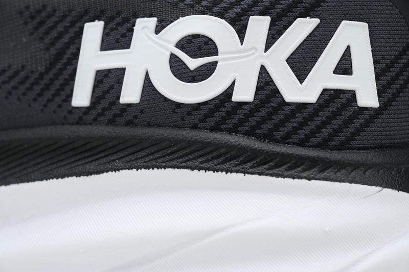HOKA Clifton 9 2E Wide 'Black White'