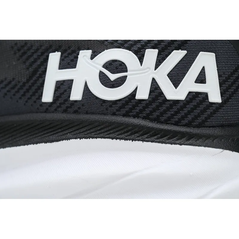 HOKA Clifton 9 2E Wide 'Black White'