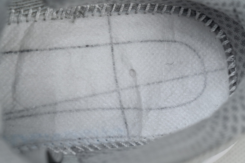 HOKA Clifton 9 2E Wide 'Harbor Mist'