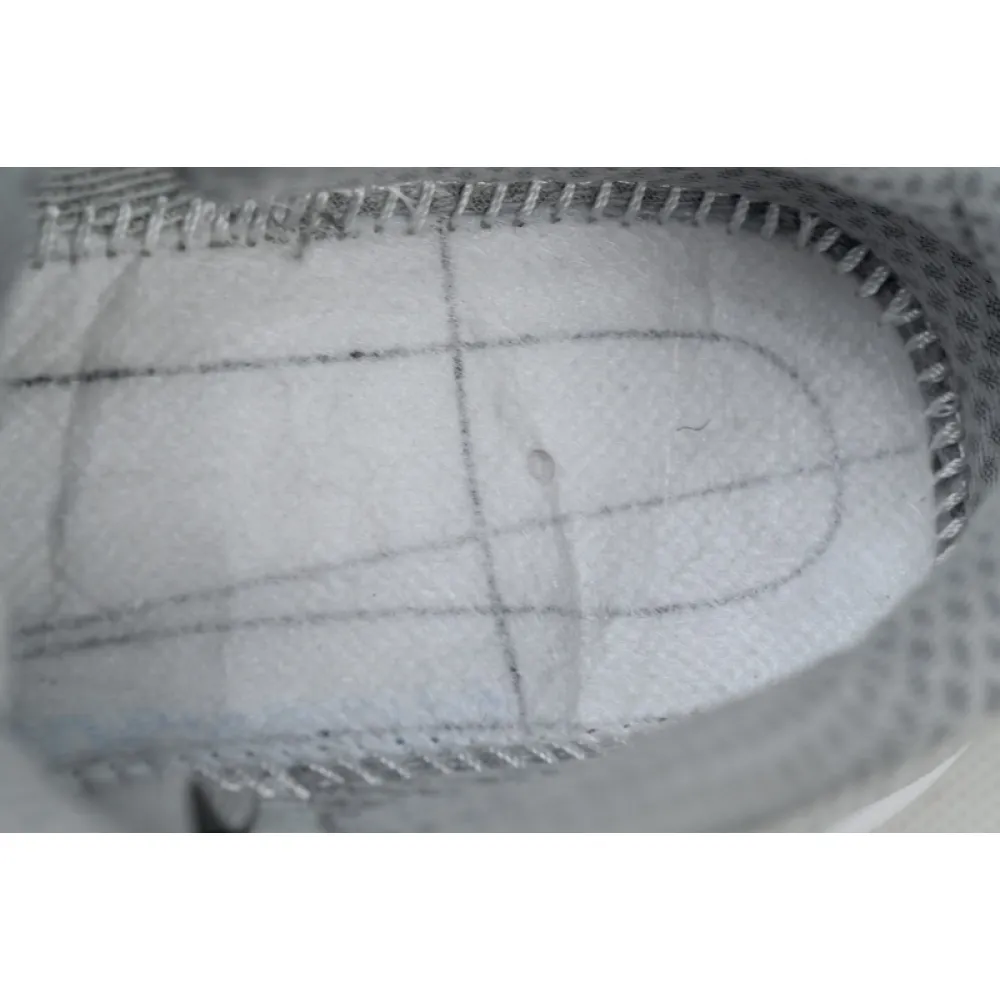 HOKA Clifton 9 2E Wide 'Harbor Mist'
