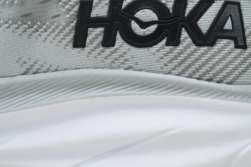 HOKA Clifton 9 2E Wide 'Harbor Mist'