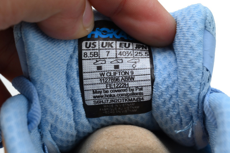 HOKA Clifton 9 'Airy Blue'