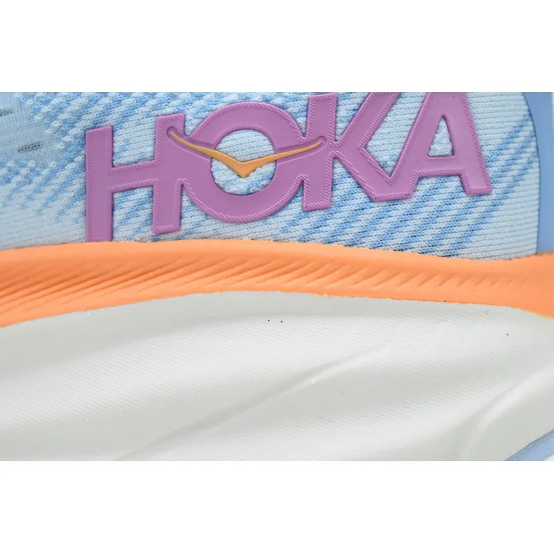 HOKA Clifton 9 'Airy Blue'