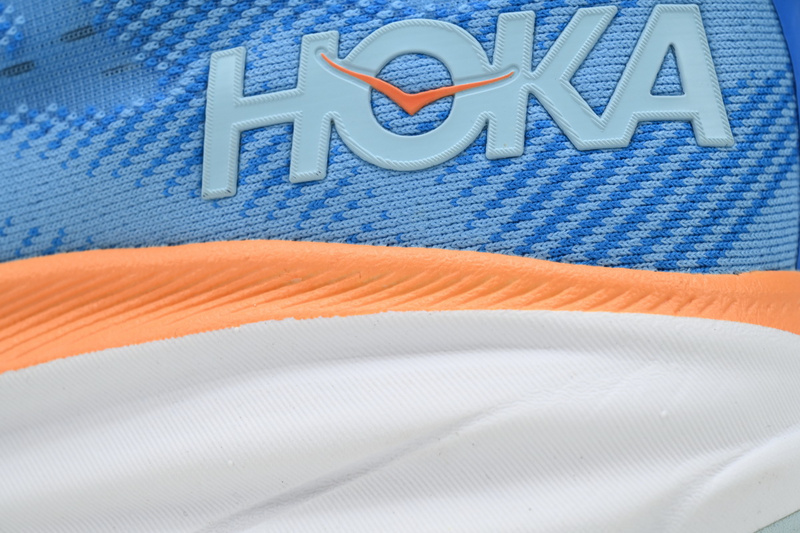 HOKA Clifton 9 'Coastal Sky'