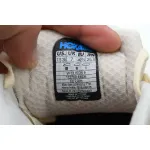 HOKA Clifton 9 'Eggnog Blanc De Blanc'