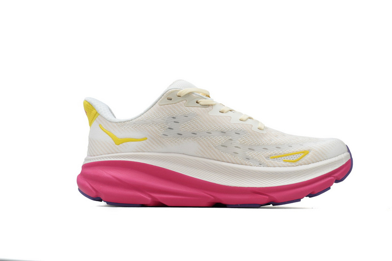 HOKA Clifton 9 'Eggnog Blanc De Blanc'