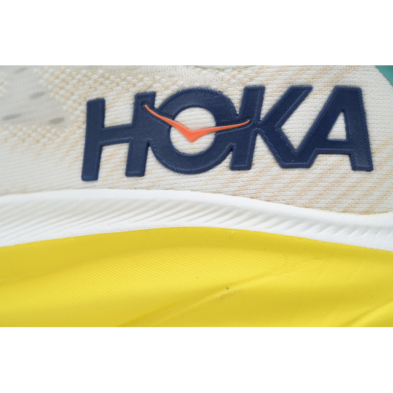 HOKA Clifton 9 'Eggnog Passion Fruit'
