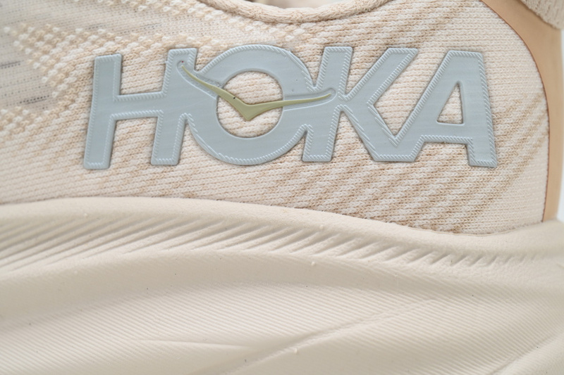 HOKA Clifton 9 'Shifting Sand'