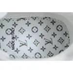LOUIS VUITTON Trainer white 