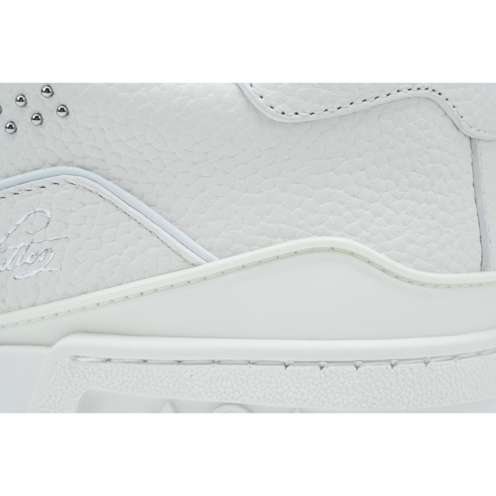 LOUIS VUITTON Trainer white 