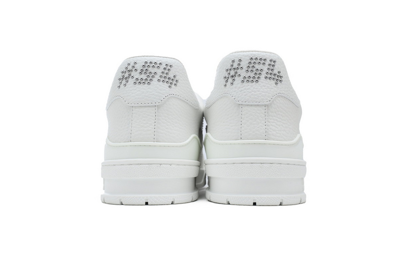 LOUIS VUITTON Trainer white 