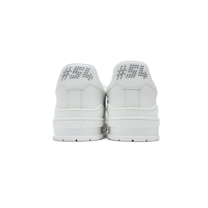 LOUIS VUITTON Trainer white 