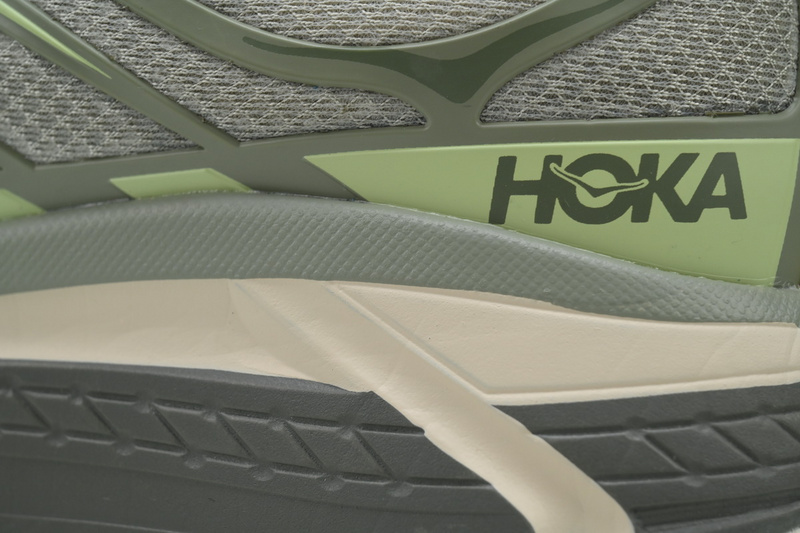 Mafate Three2 'Barley Seed Green'