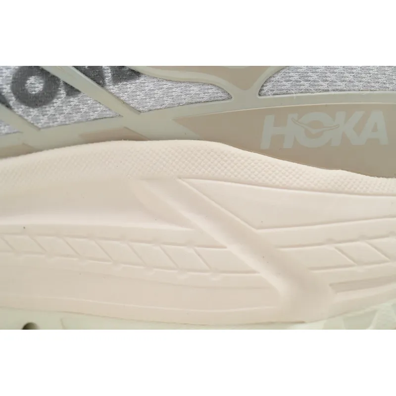 Mafate Three2 'Eggnog Shifting Sand'
