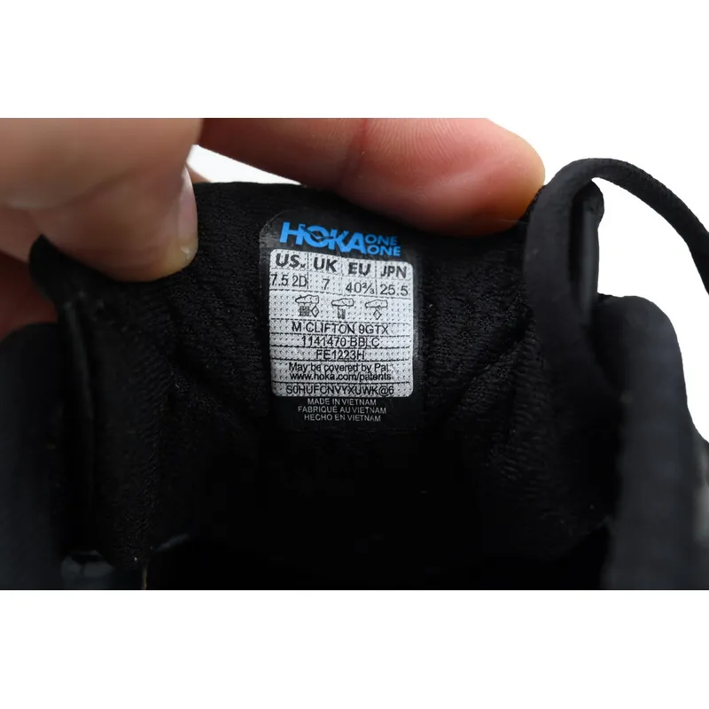 HOKA Clifton 9 GORE-TEX 'Triple Black'