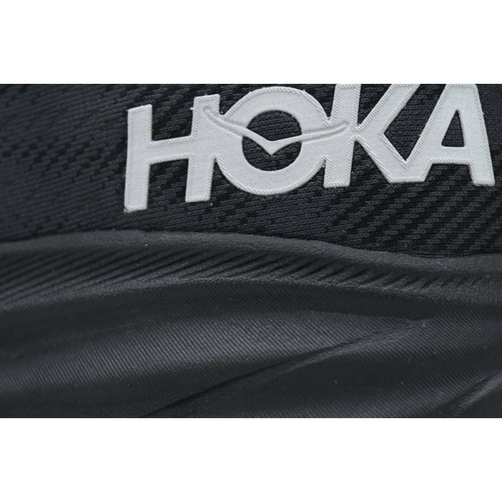 HOKA Clifton 9 GORE-TEX 'Triple Black'