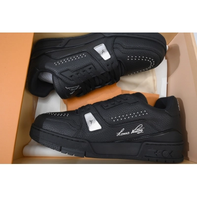 LOUIS VUITTON Trainer all Black 02