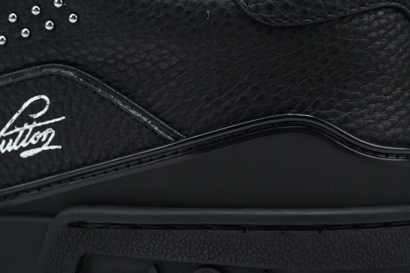 LOUIS VUITTON Trainer all Black