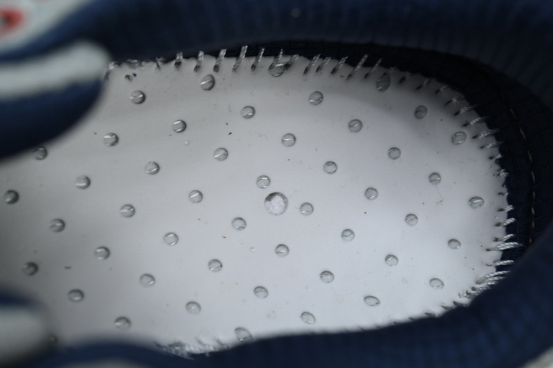 Mafate Three2 'Limestone Outer Space'