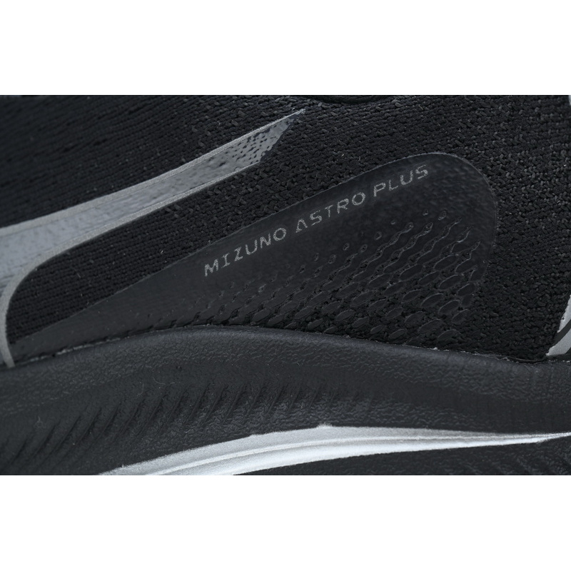Mizuno Astro Plus 'Black'