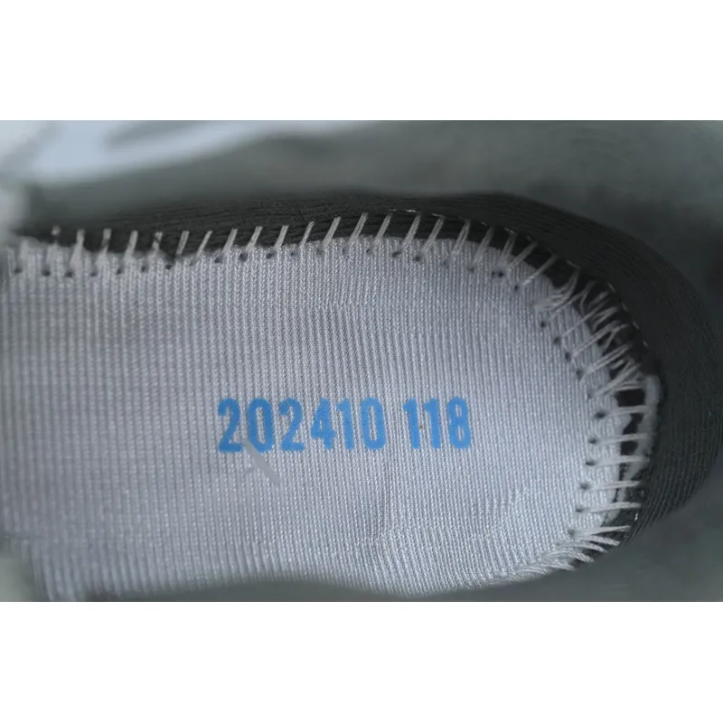 Mizuno Astro Plus 'Grey'