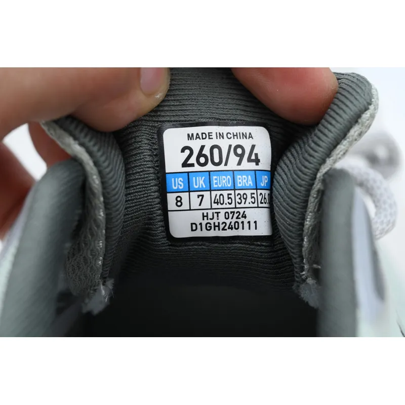 Mizuno Astro Plus 'Grey'