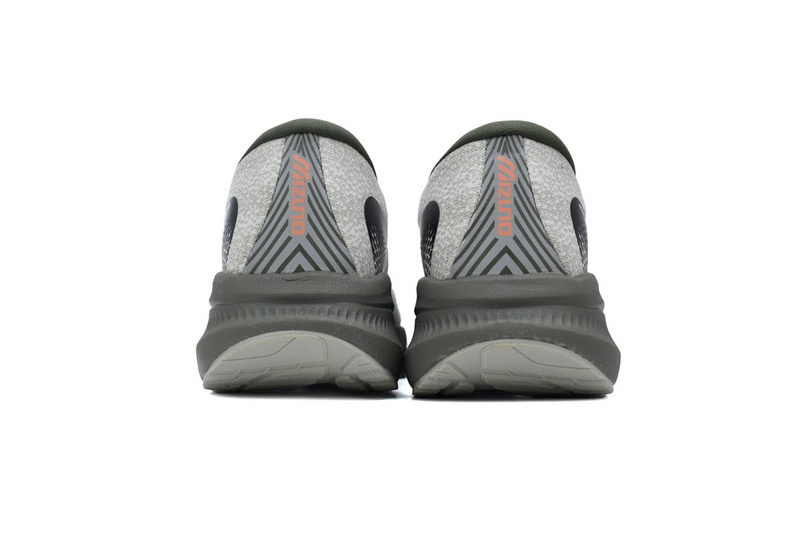 Mizuno Astro Plus 'Grey Green Black Army'