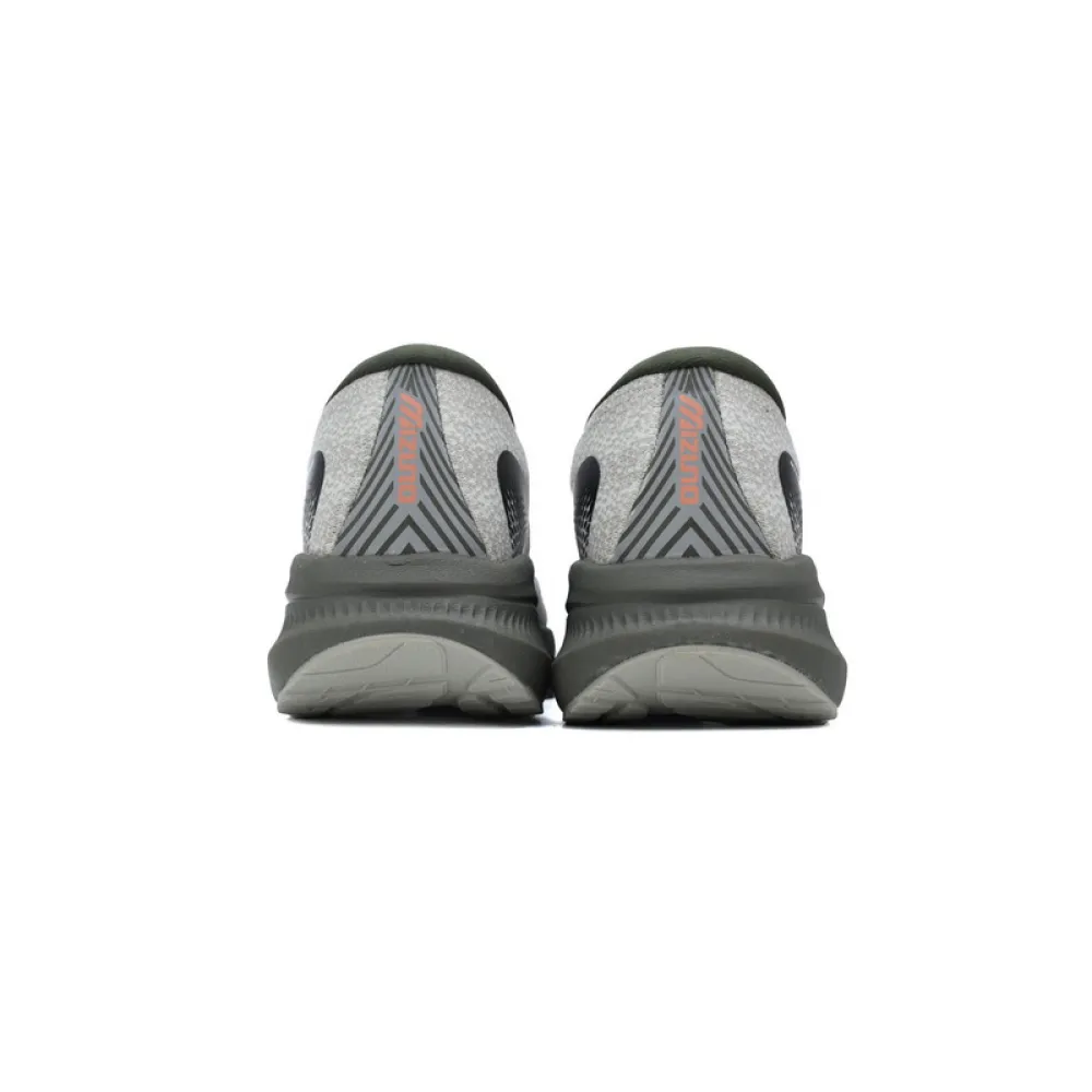 Mizuno Astro Plus 'Grey Green Black Army'