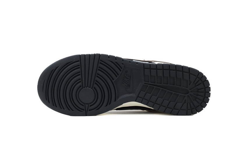 Nike Dunk Low 'Mocha Panda'