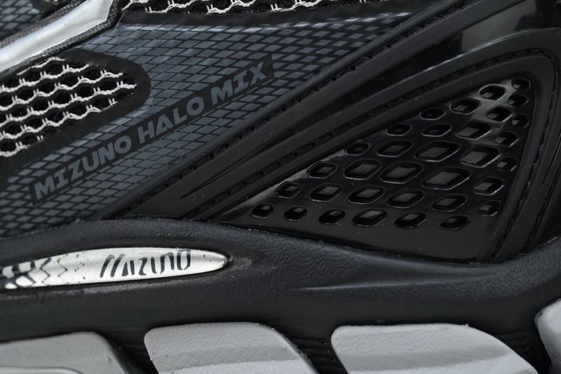 Mizuno Halo Mix 'Black Silver'