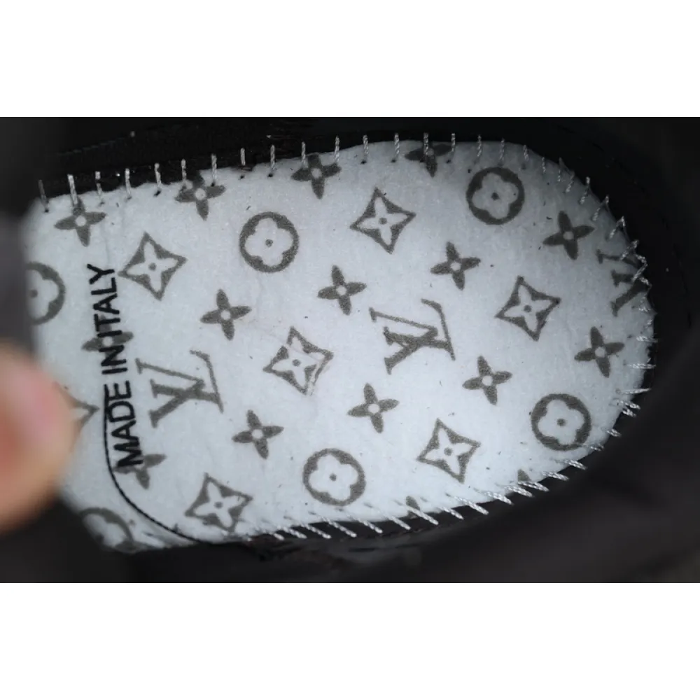 LOUIS VUITTON Trainer black, grey and white diamond