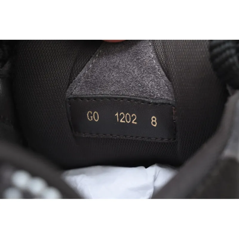 LOUIS VUITTON Trainer black, grey and white diamond