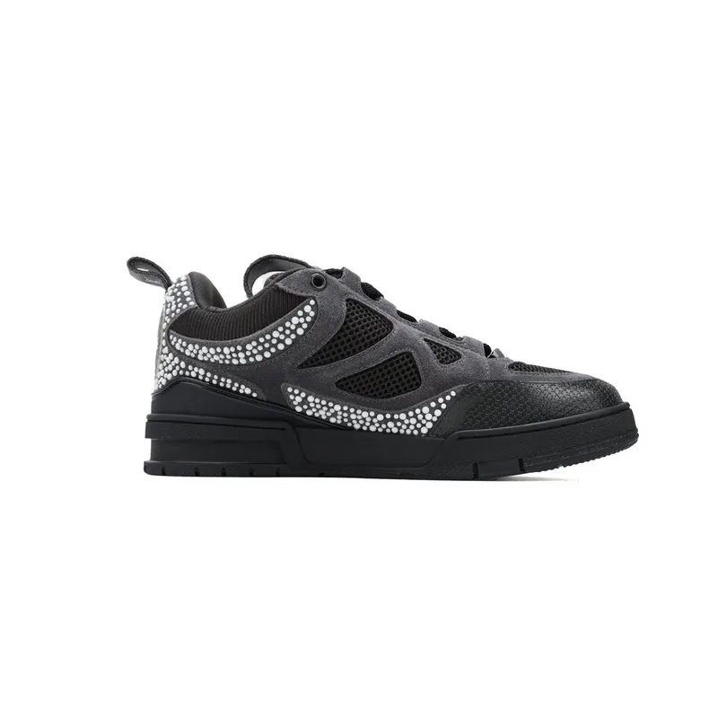 LOUIS VUITTON Trainer black, grey and white diamond